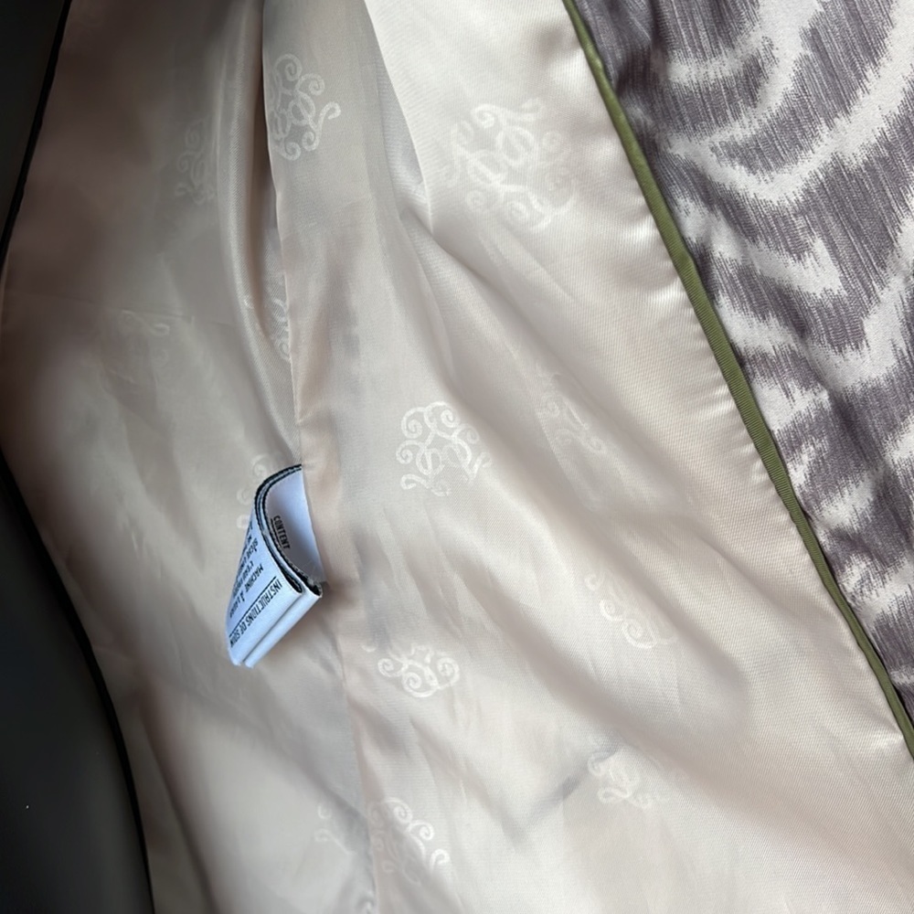 Jessica SIMPSON Tan and Grey Animal Print Cropped Rain Jacket Medium - Picture 14 of 15